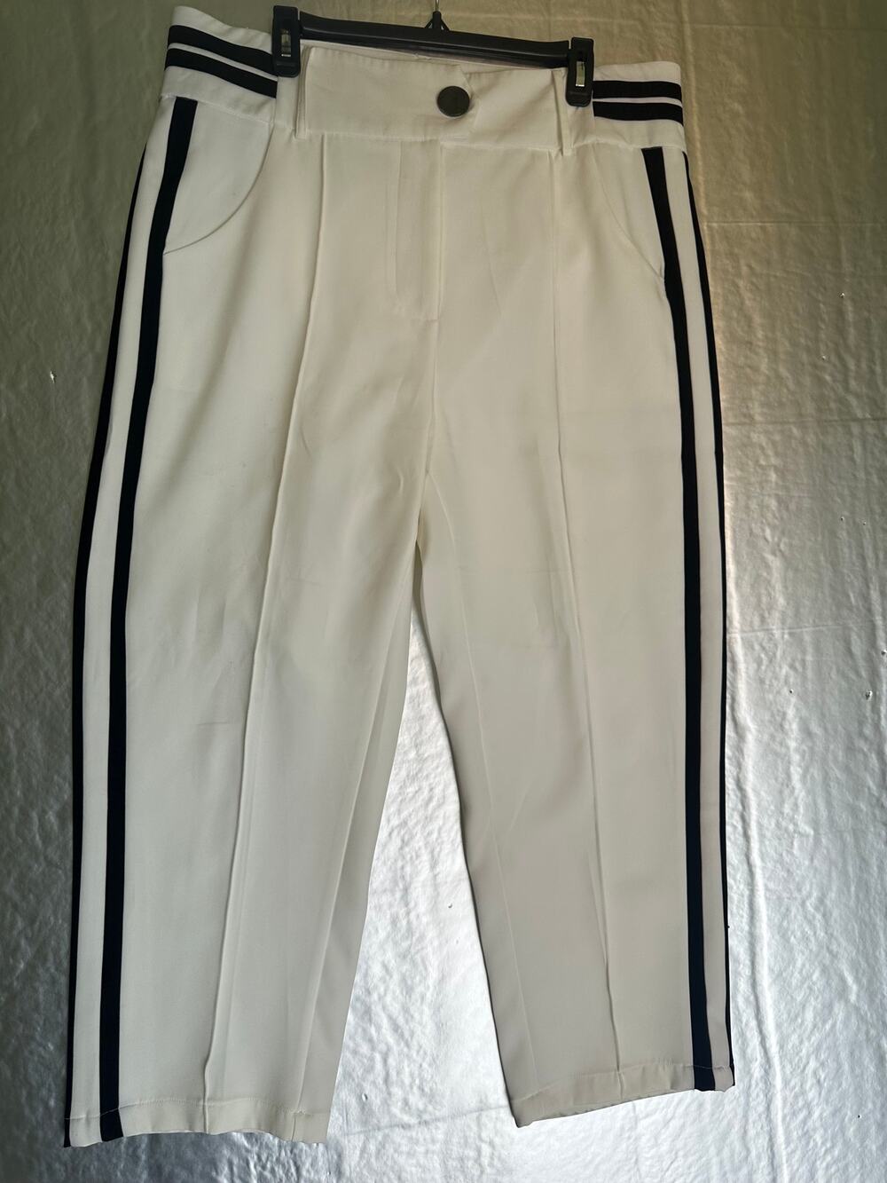 XL White Crop Pant Black Side Stripe High Rise Straight Leg